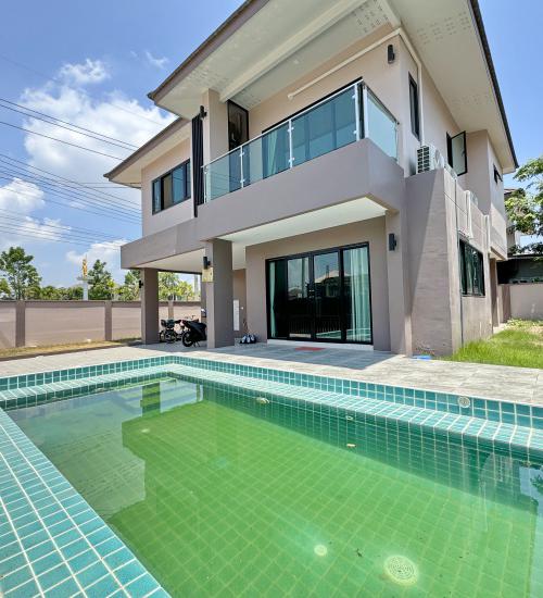 4 bedroom The Lake Huay Yai for sale or rent 