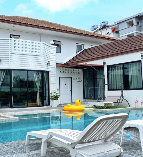 4 bedroom Baan Suan Lalana (บ้าน สวน ลลนา) for sale or rent 